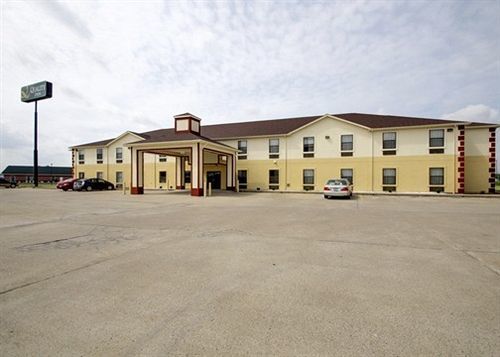クオリティ イン Harrisburg エクステリア 写真